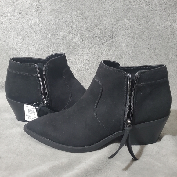 American Eagle Black Faux Suede Ankle Boots with Zipper NWT - Picture 7 of 11